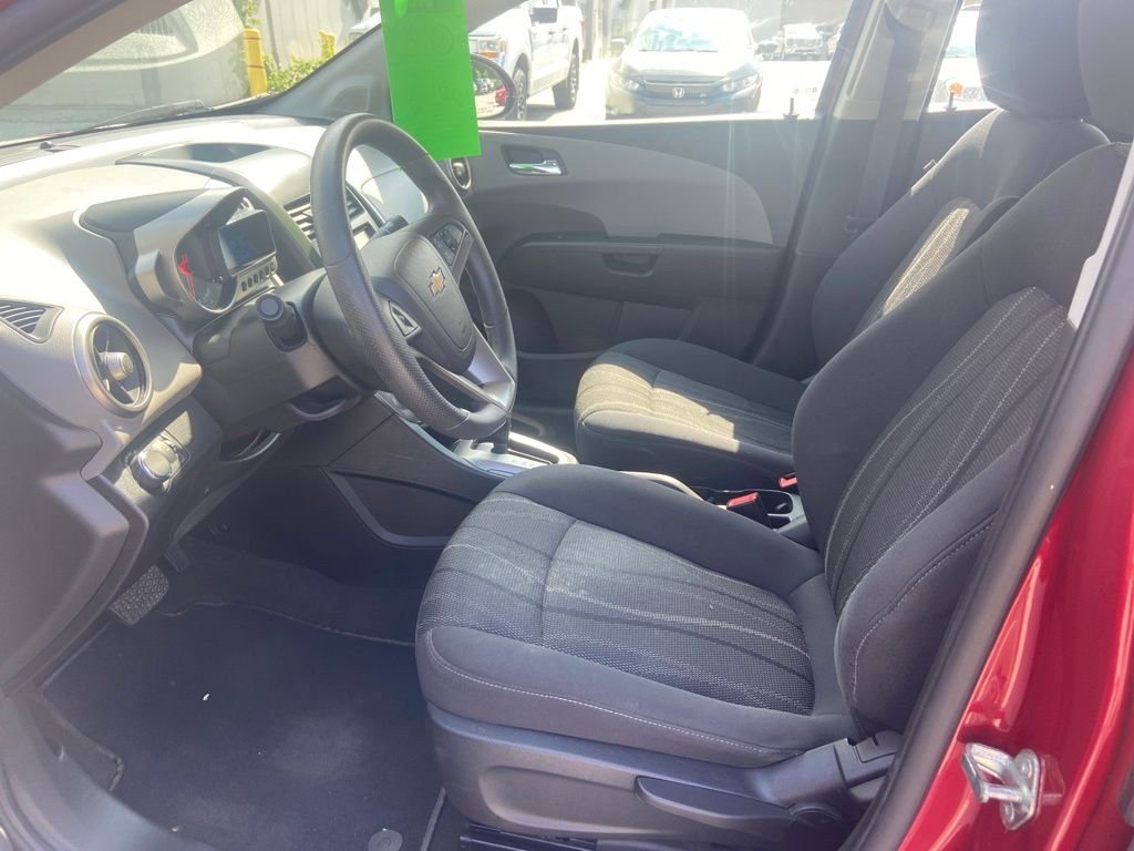 Used 2016 Crystal Red Tintcoat Chevrolet LT image 7