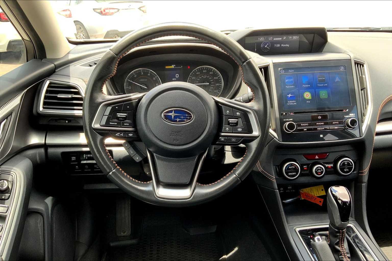 Used 2022 Crystal White Pearl Subaru Limited image 6