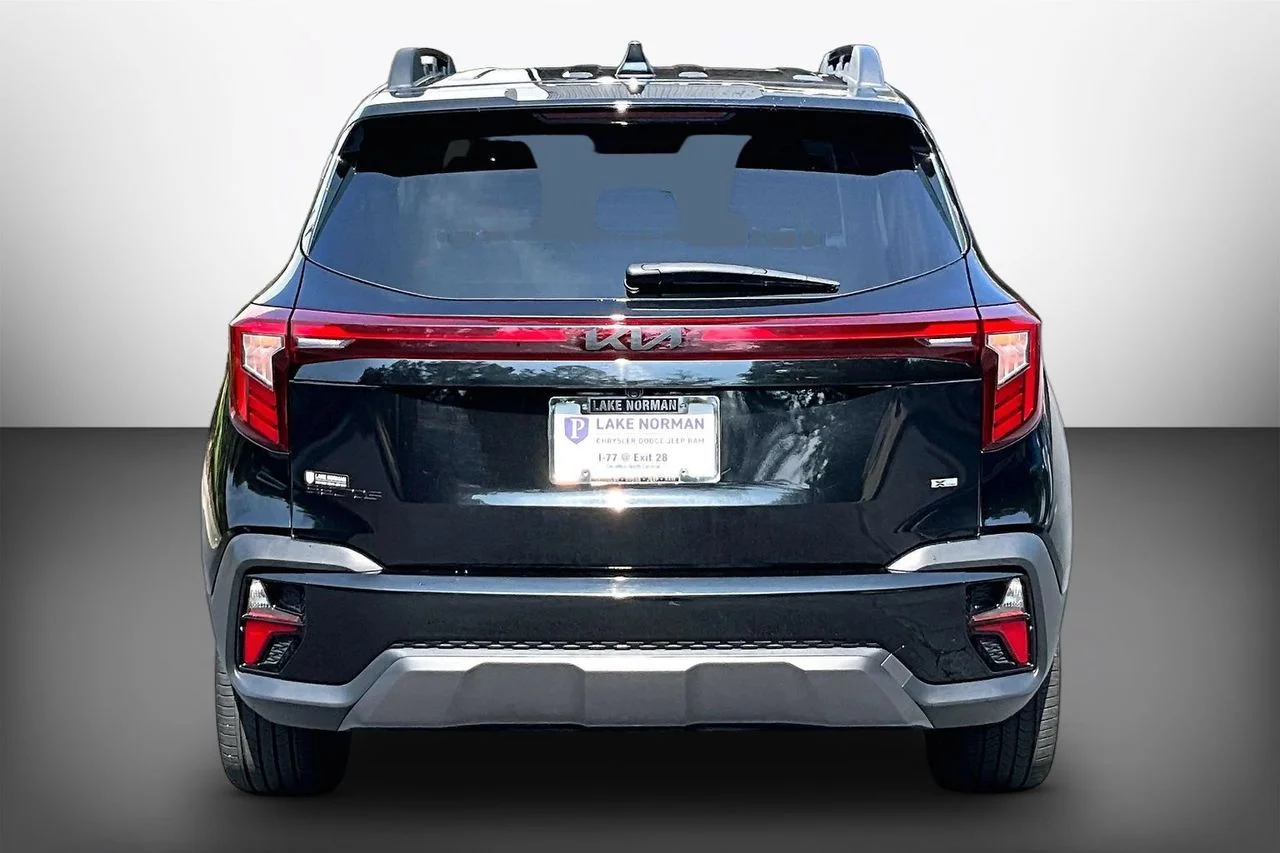Certified Used 2025 Black Kia X-Line image 7