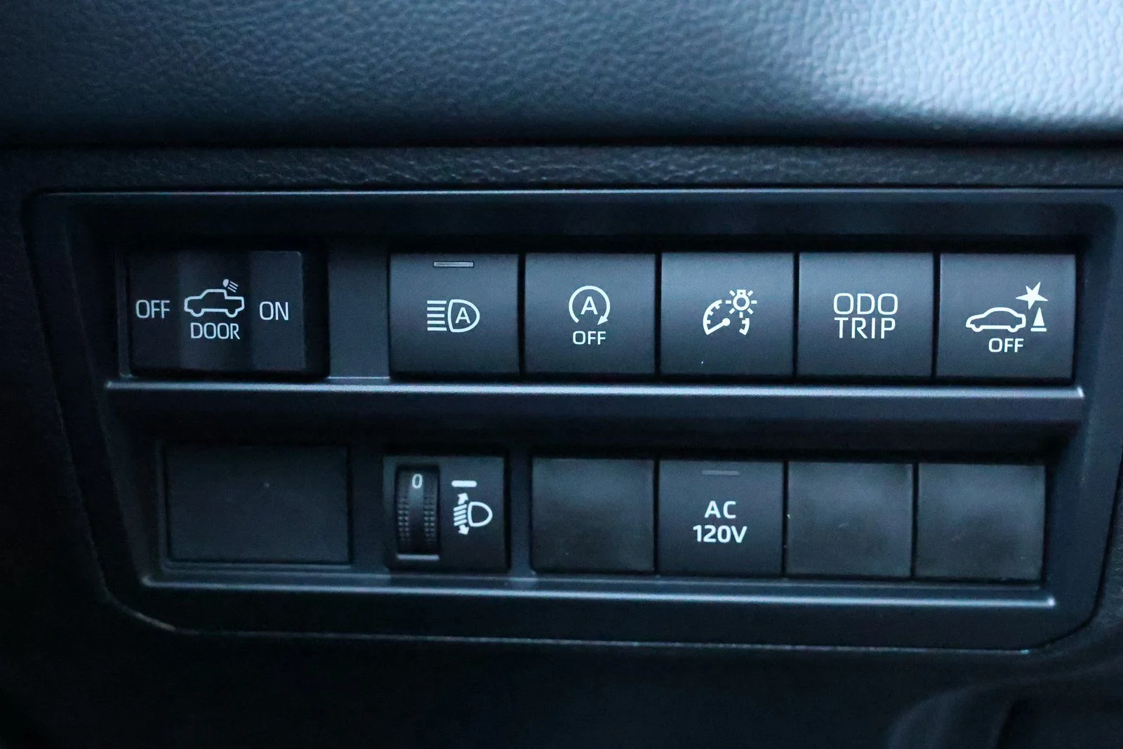 2026 Toyota Tundra Limited - Photo 26