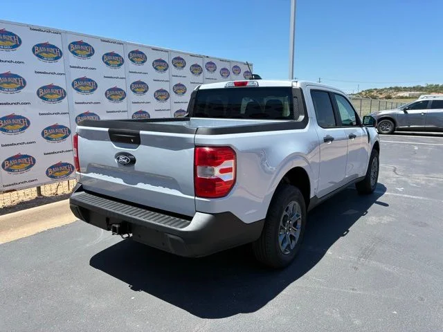 New 2026 Space White Metallic Ford XLT image 4