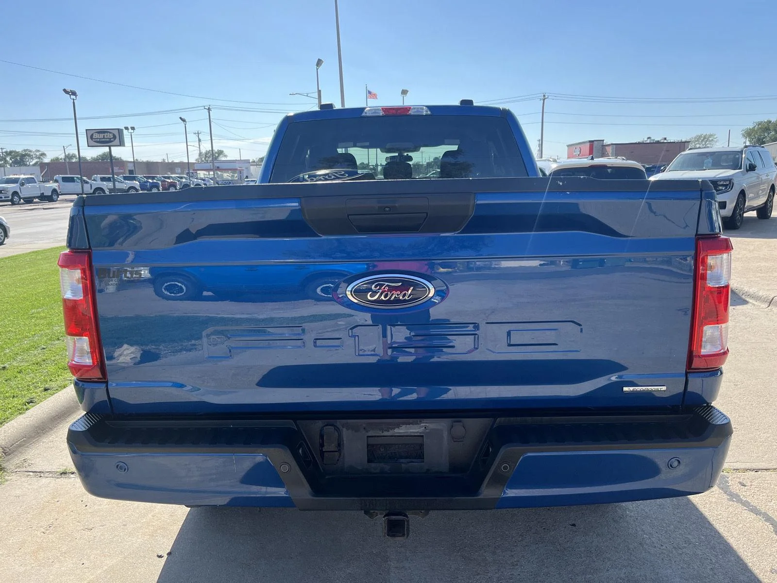 Used 2022 Atlas Blue Metallic Ford XL image 7