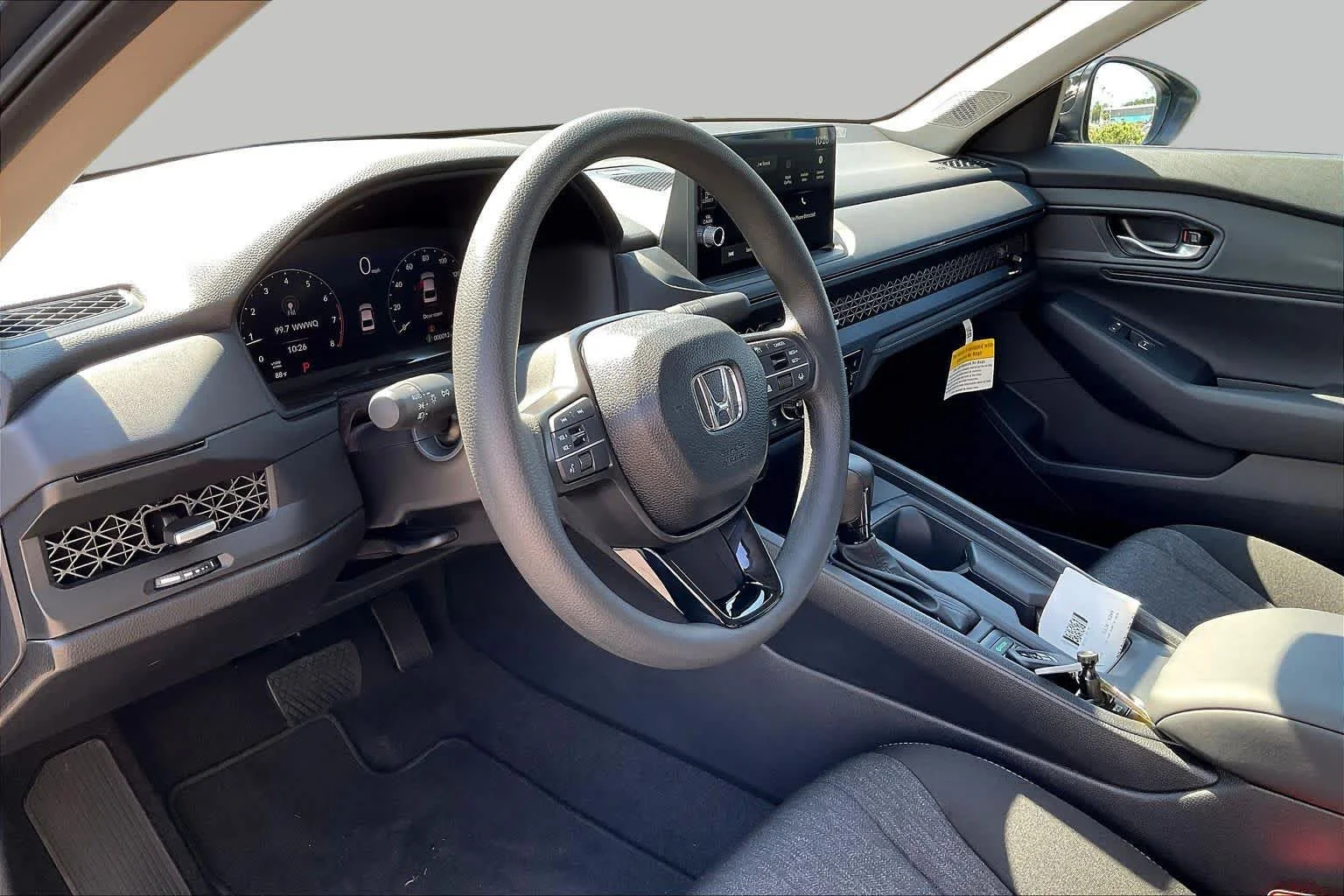 New 2026 Meteorite Gray Metallic Honda SE image 8