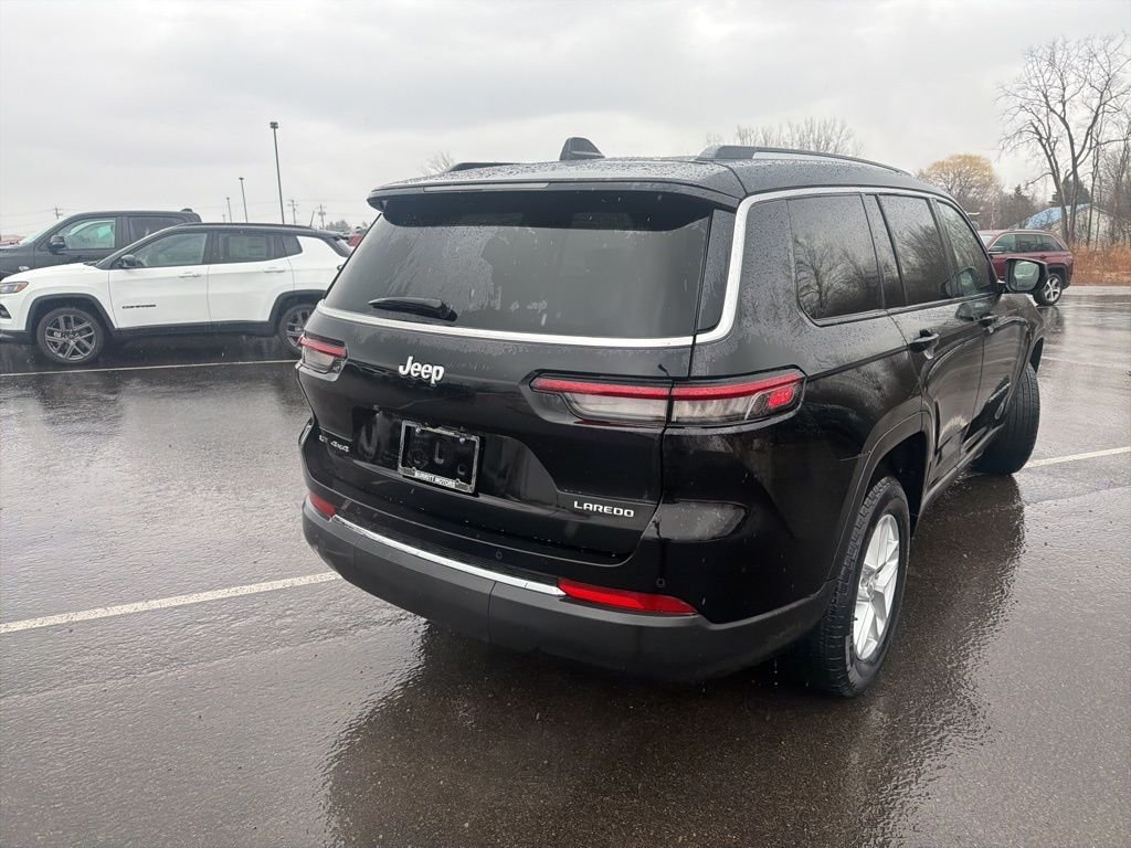 Used 2023 Black Jeep Laredo image 7
