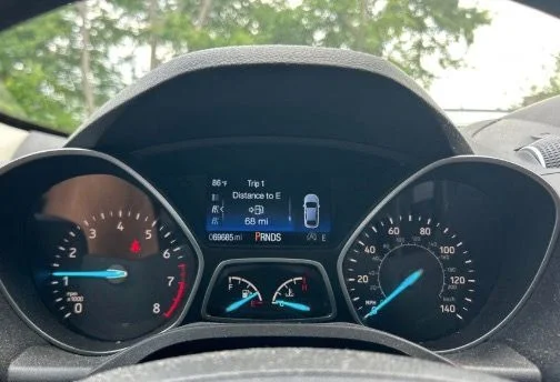 Used 2018 Black Ford SE image 4
