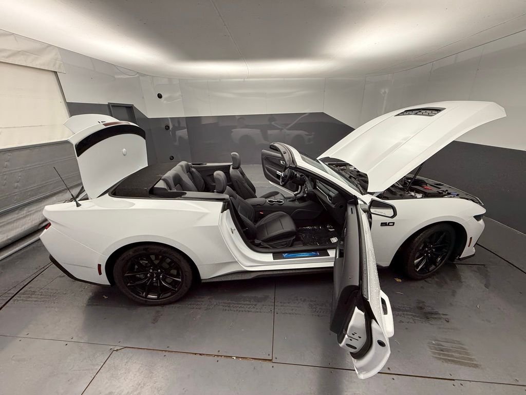 2025 Ford Mustang GT Premium Convertible - Photo 22
