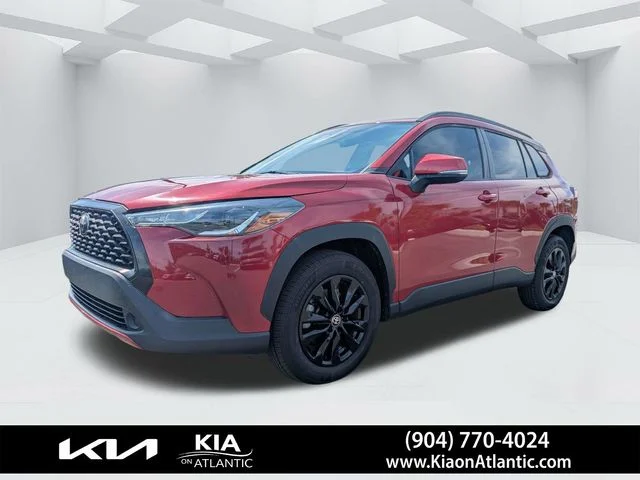 Used 2022 Red Toyota LE image 7