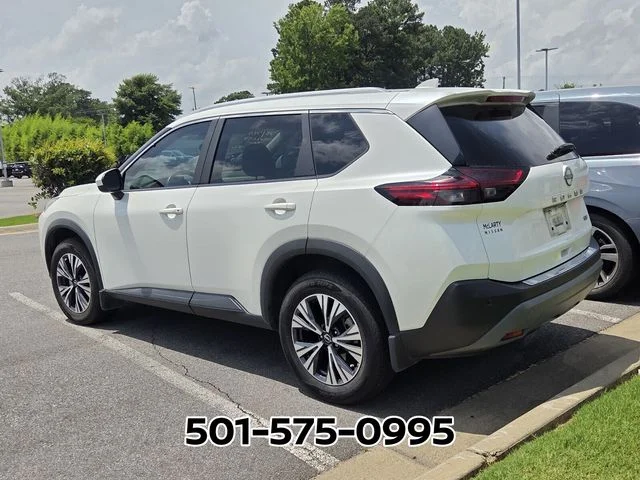 Used 2023 White Nissan SV image 3