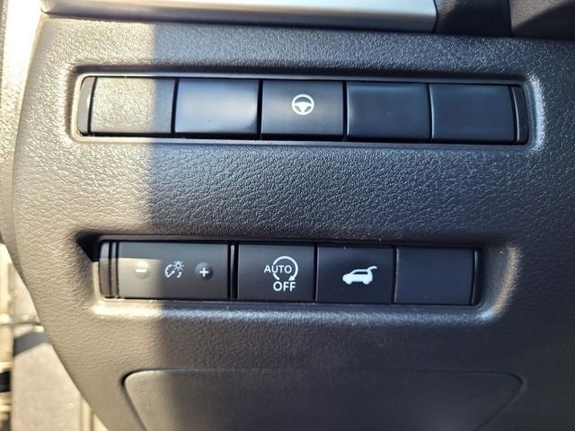 Used 2025 Gray Nissan SV image 15