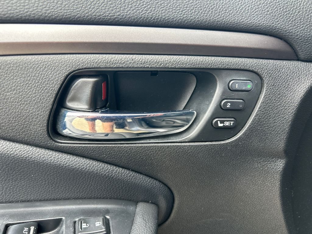 Used 2021 Gray Honda EX-L image 11