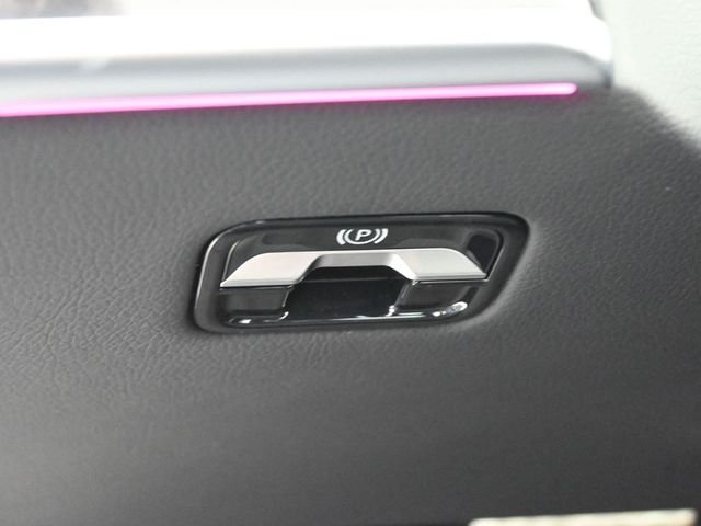 Used 2025 Black Mercedes-Benz S 580 image 18