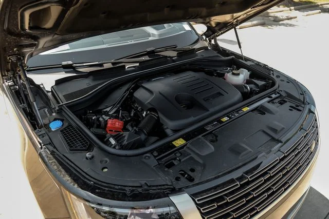 2026 Land Rover Range Rover SE - Photo 64