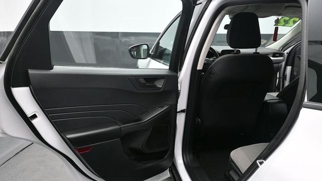 Used 2022 White Ford S image 17