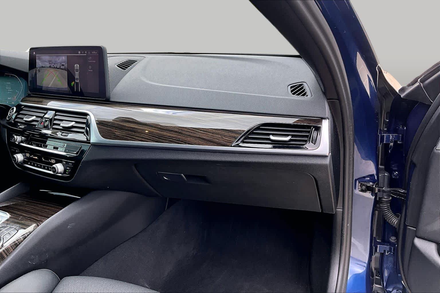 Used 2023 Phytonic Blue Metallic BMW 530i image 17