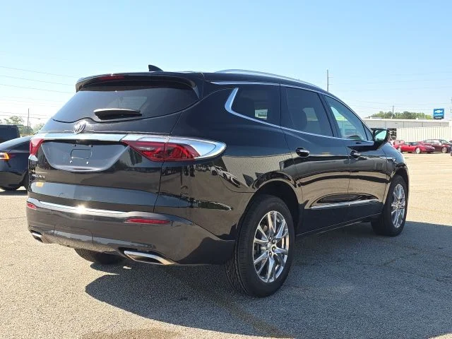 Used 2022 Black Buick Essence image 5