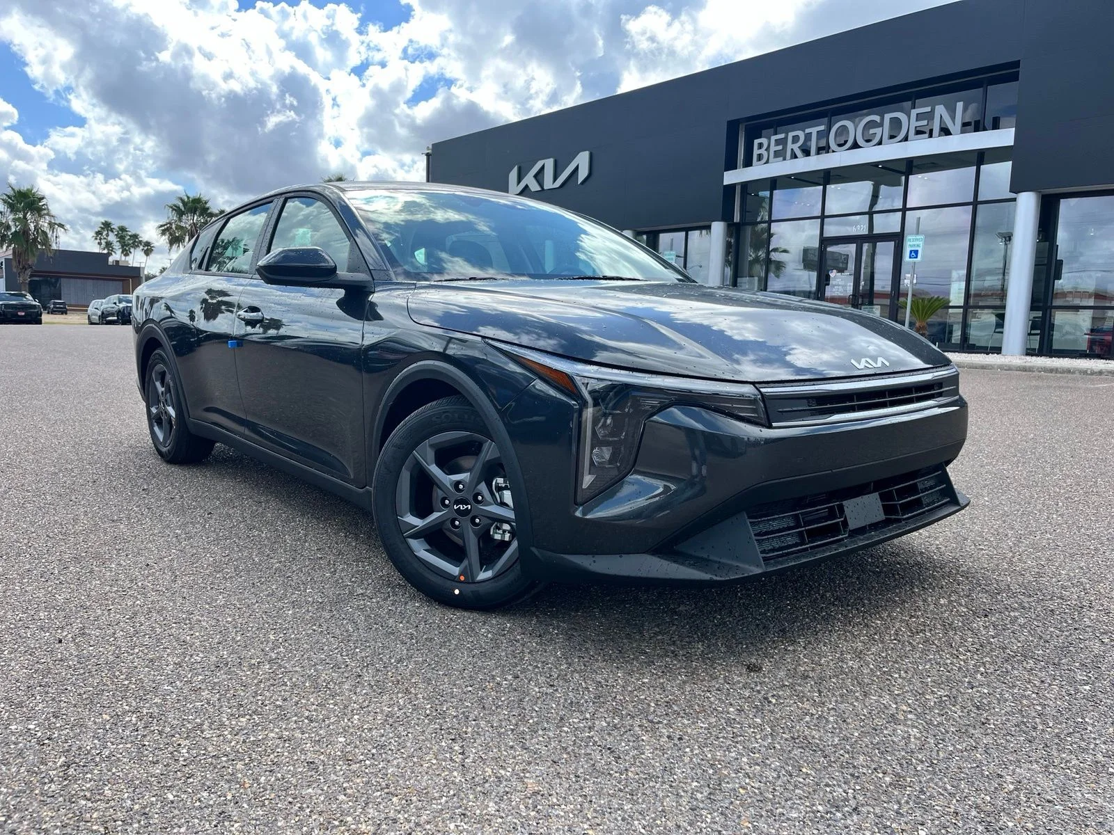 New 2026  Kia LXS image 1