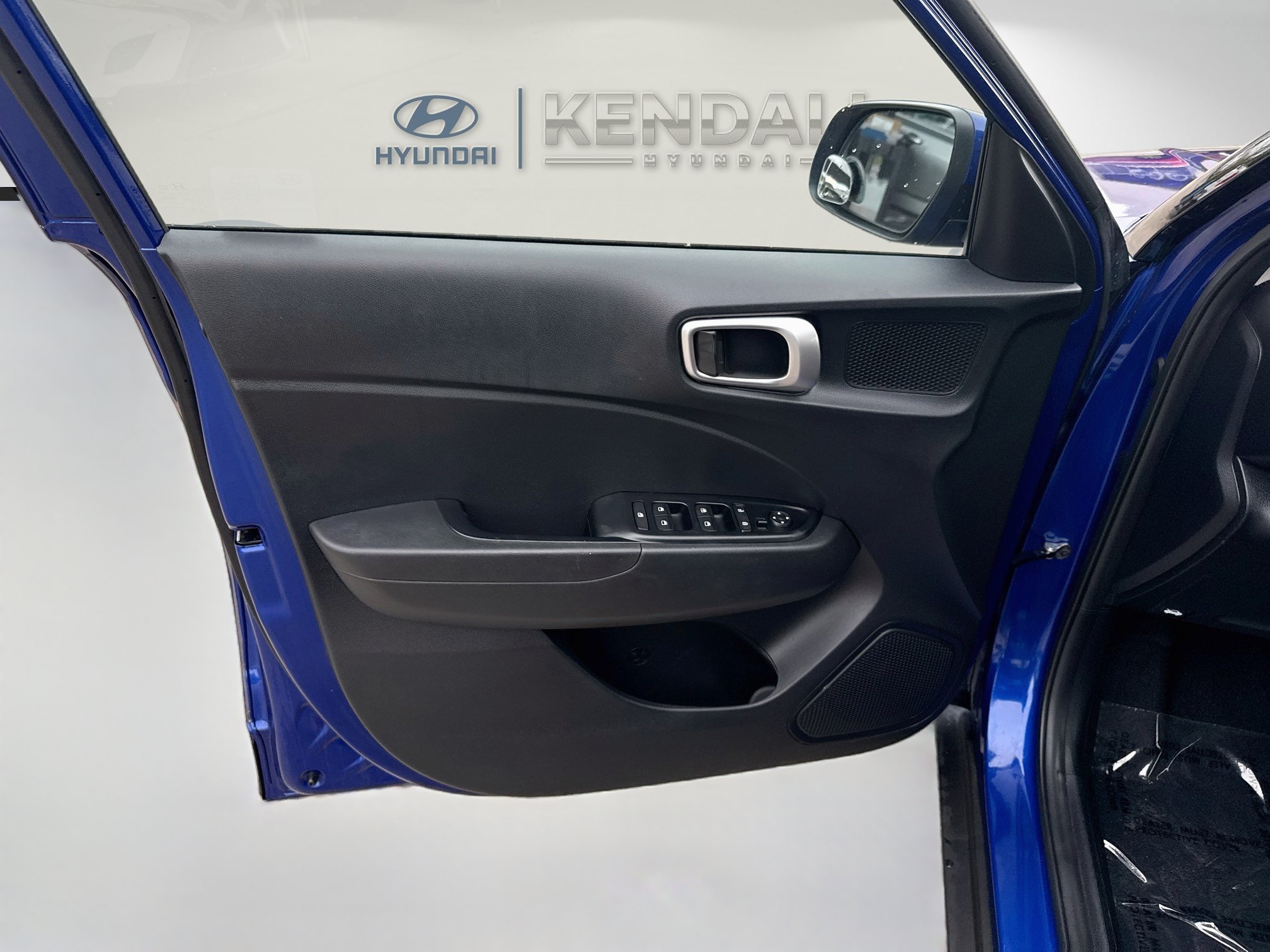 Used 2024 Intense Blue Hyundai SE image 17