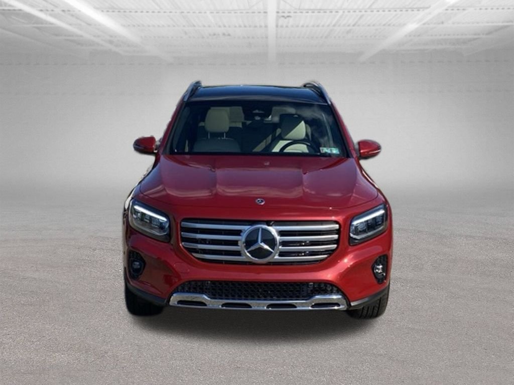 Used 2026 Red Mercedes-Benz GLB 250 image 8
