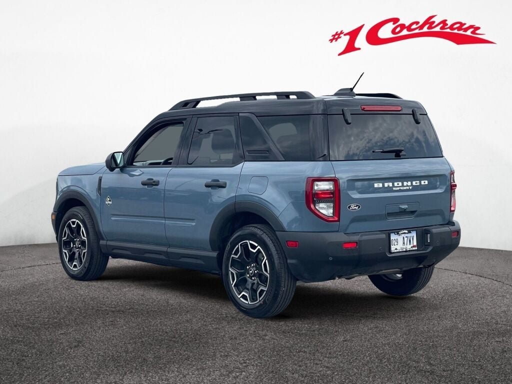 New 2026 Azure Gray Metallic Tri-Coat Ford Outer Banks image 4