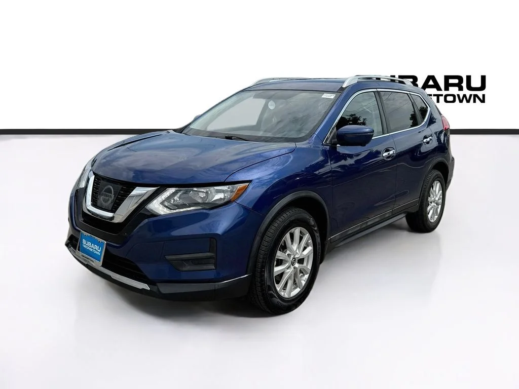 Used 2017 Blue Nissan SV image 3
