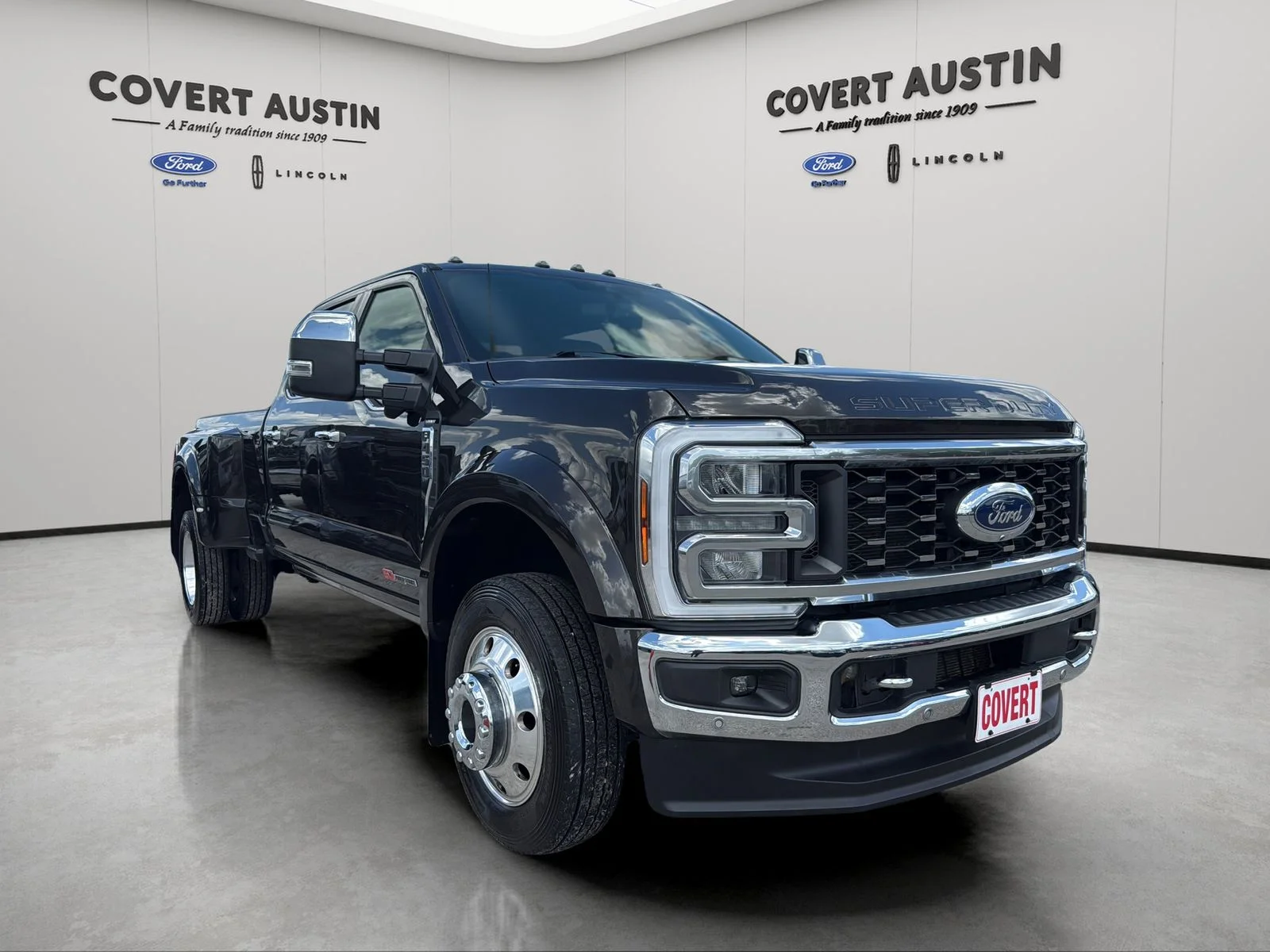 Used 2024 Brown Ford Lariat image 7