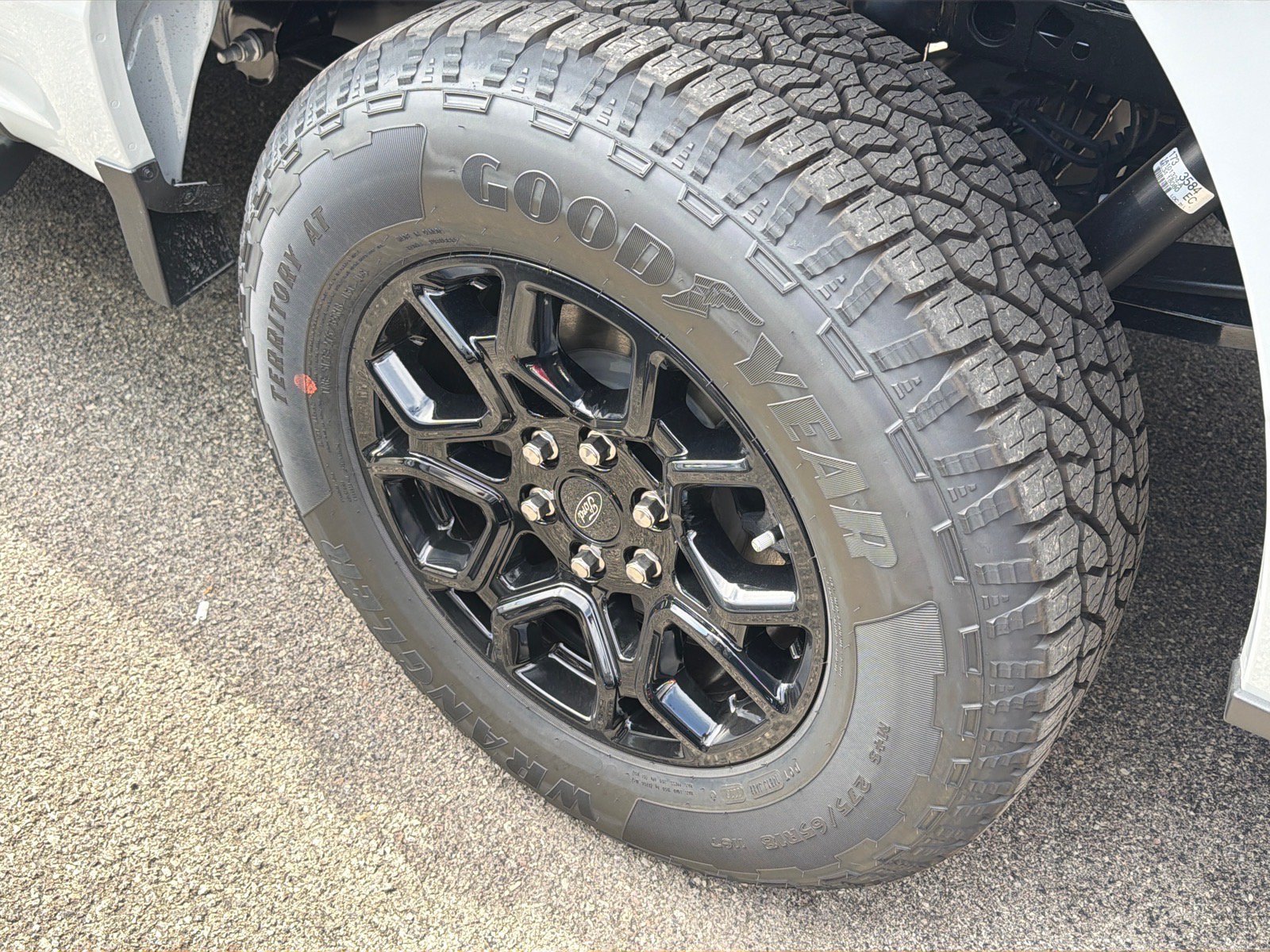 New 2026 Avalanche Ford XLT image 5