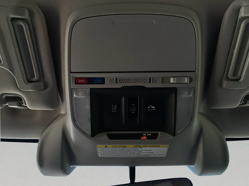 Used 2019 Dark Gray Metallic Subaru Touring image 12