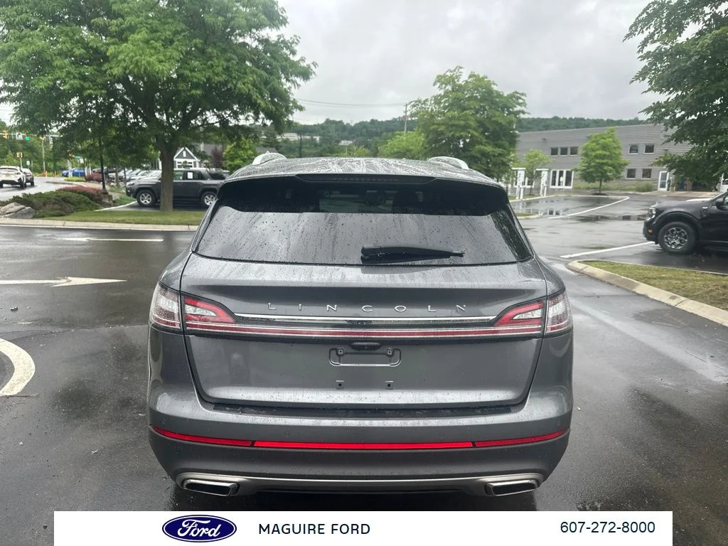 Used 2023 Gray Lincoln Reserve image 6