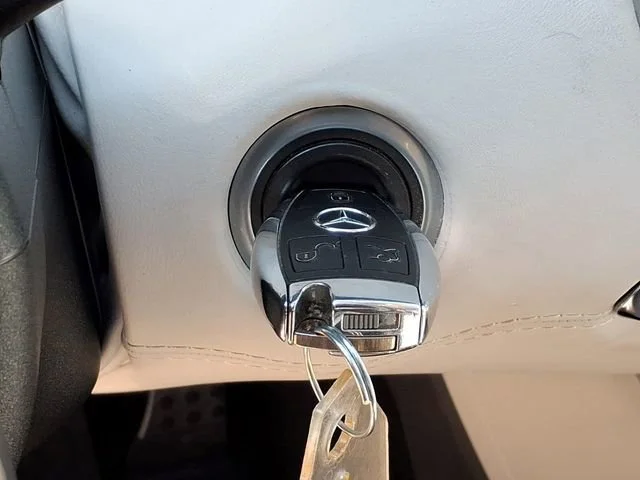 Used 2015  Mercedes-Benz S 550 image 13
