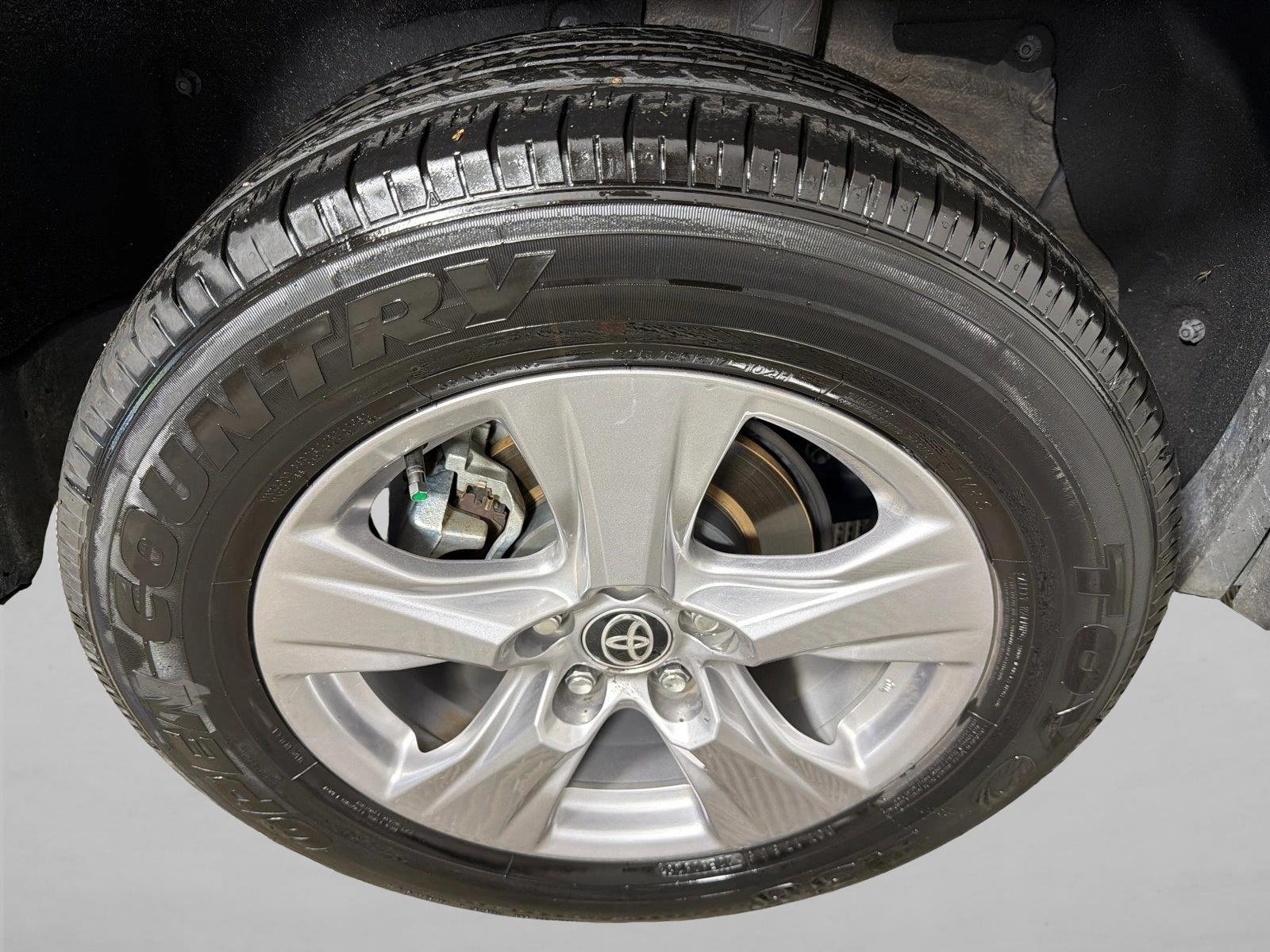 Used 2025 Midnight Black Metallic Toyota XLE image 17