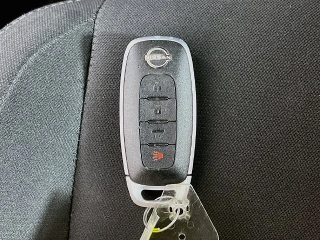Used 2025 Gray Nissan SV image 28