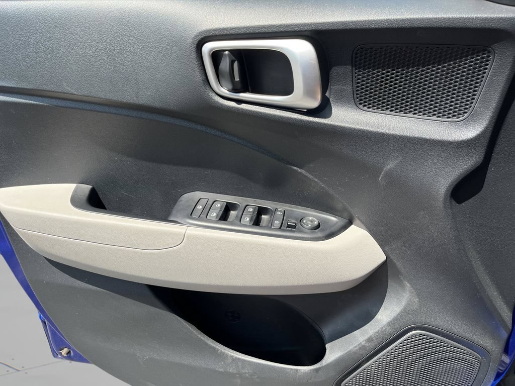 Used 2025 Intense Blue Hyundai SEL image 31