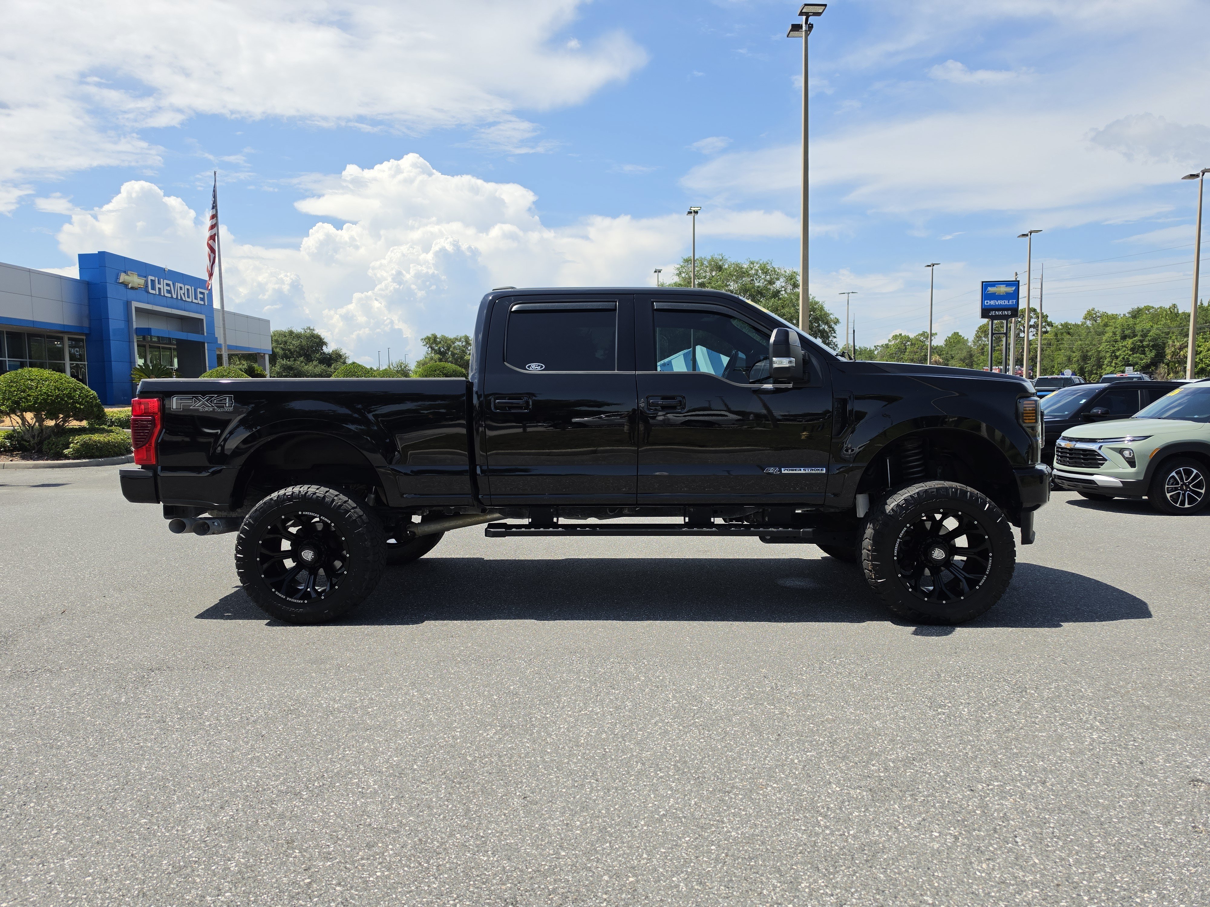 Used 2022 Black Metallic Ford LARIAT image 3