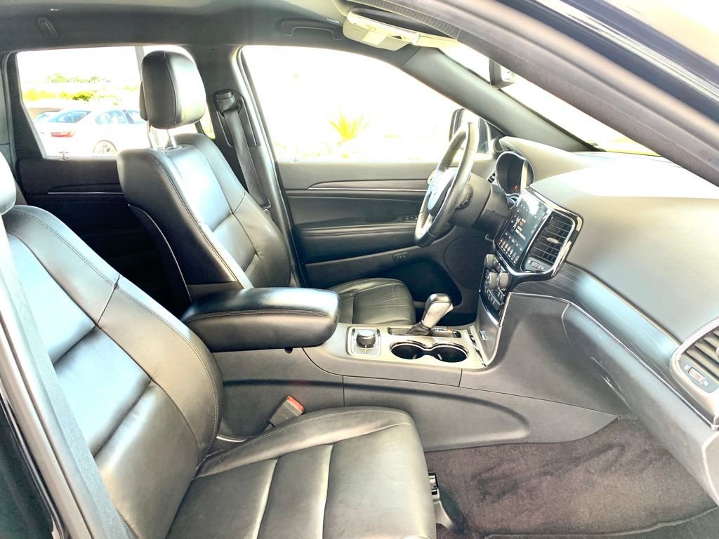 Used 2019 Black Jeep Limited image 27