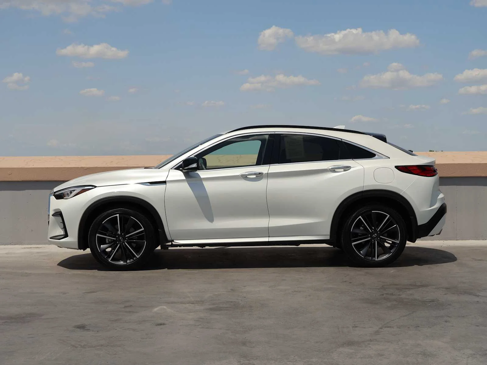 Certified Used 2025 Radiant White INFINITI SENSORY image 5
