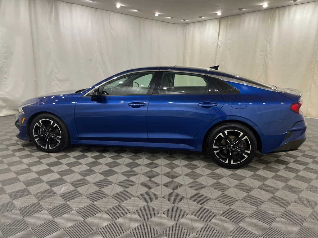 Used 2021 Sapphire Blue Kia GT-Line image 9