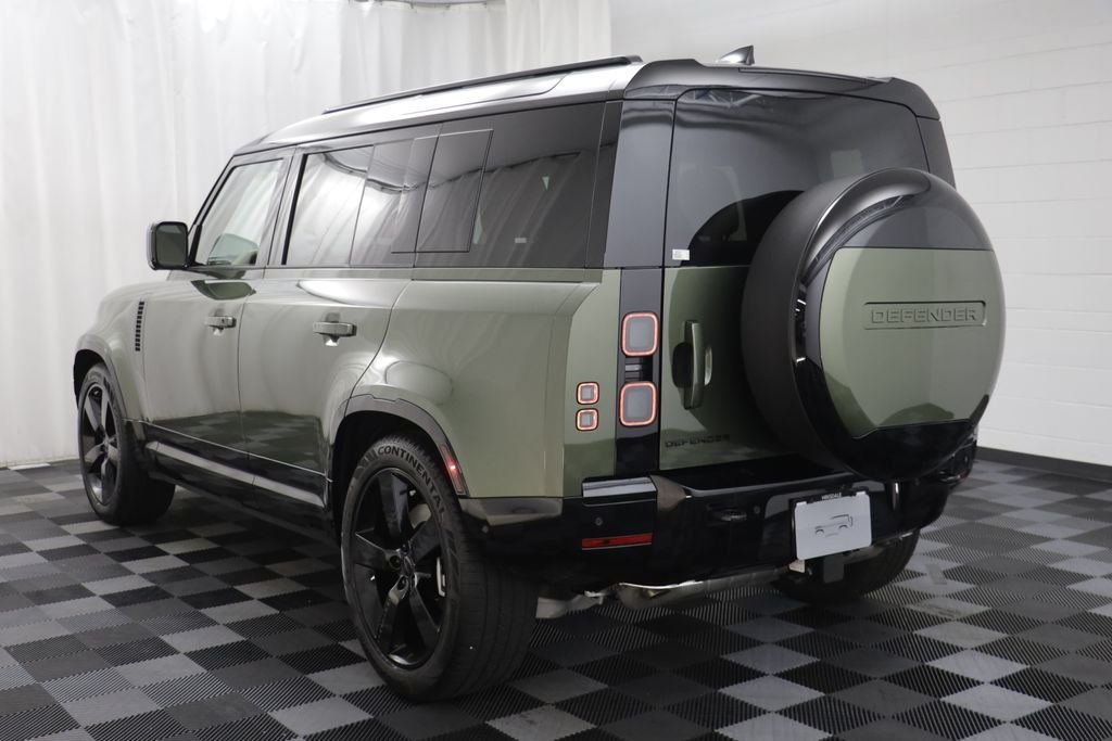 New 2026 Woolstone Green LAND ROVER X-Dynamic SE image 16