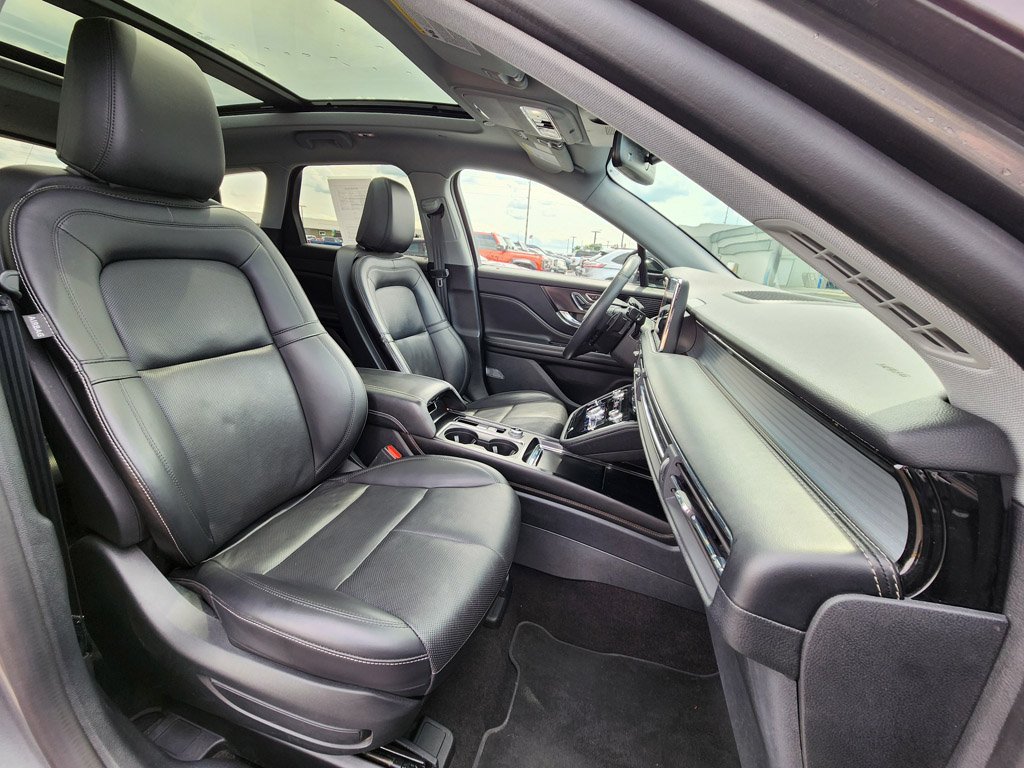 Used 2021 Asher Gray Lincoln Standard image 13