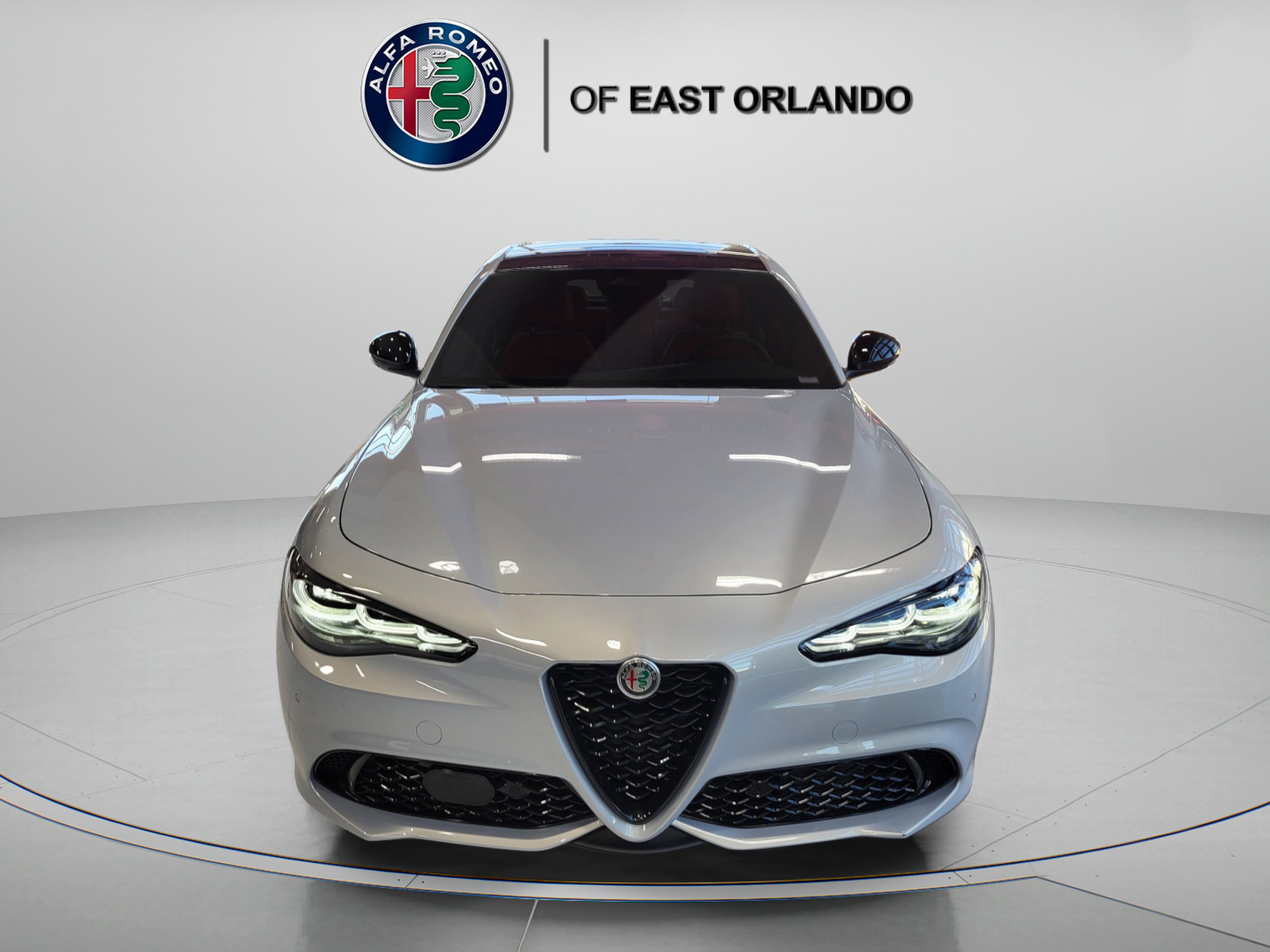 New 2025 Moonlight Gray Metallic Alfa Romeo  image 2