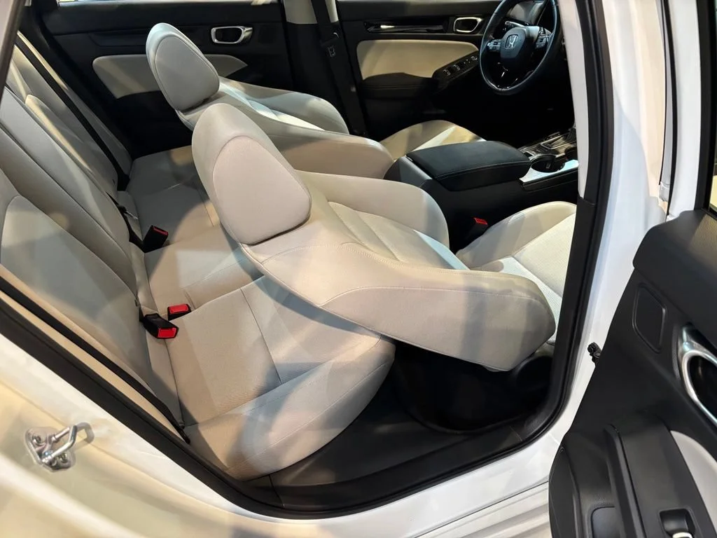 Certified Used 2022 Platinum White Pearl Honda EX image 36