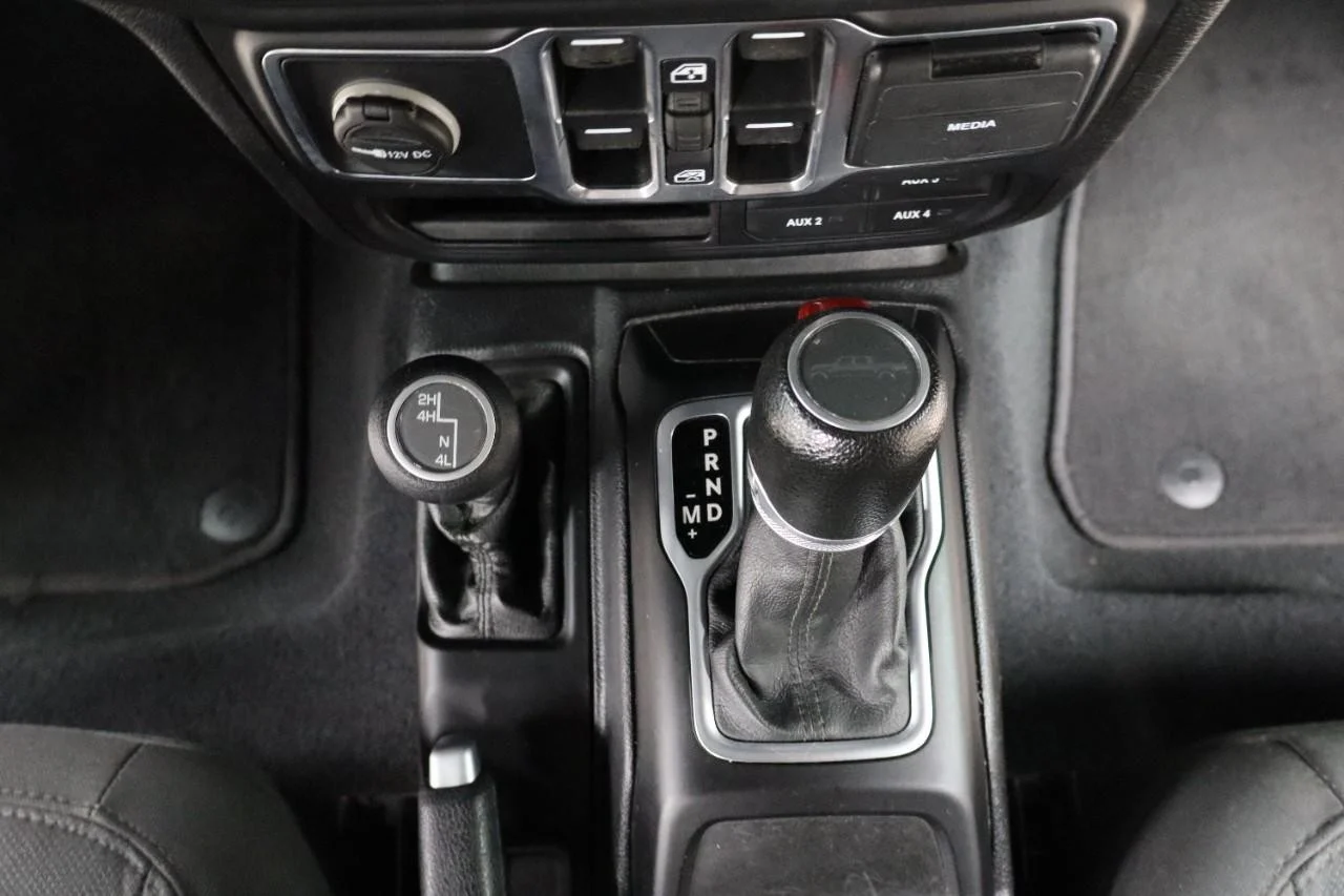 Used 2020 Bright White Clear Coat Jeep Sport S image 21