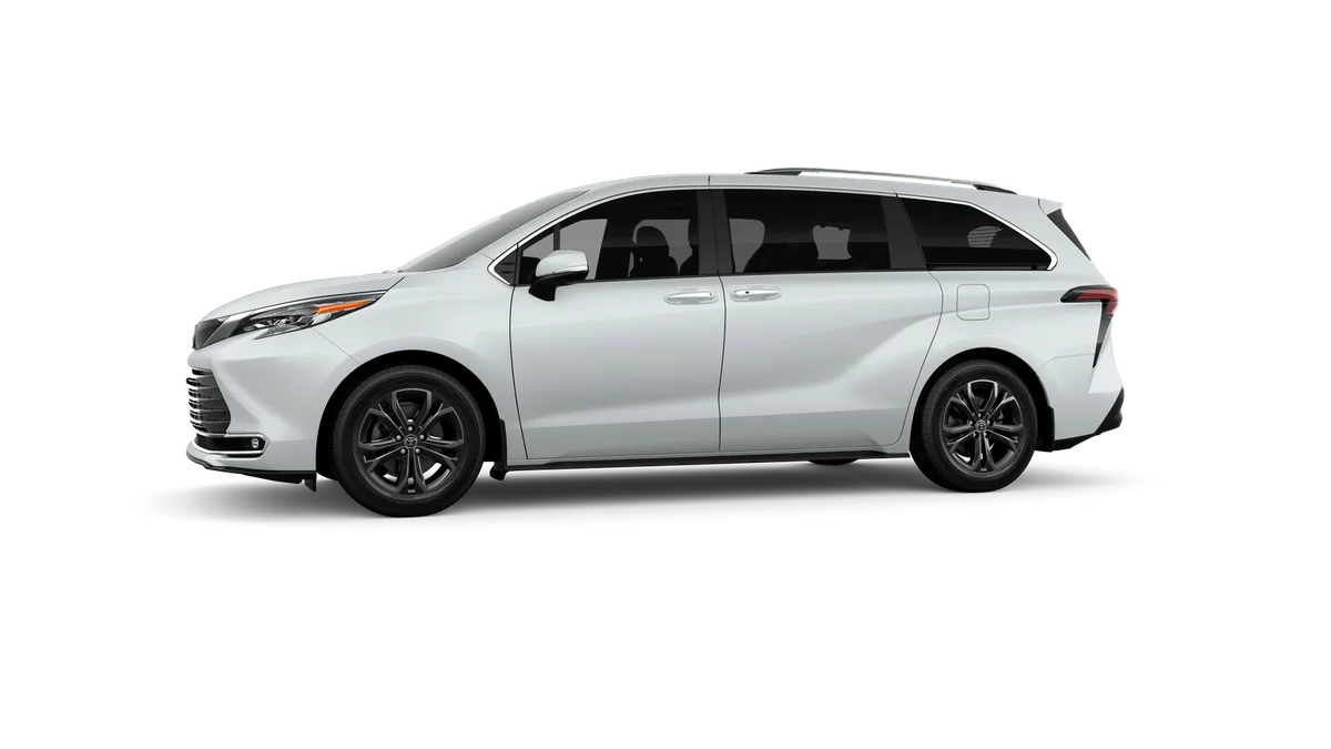 New 2026 Wind Chill Pearl Toyota Platinum image 3