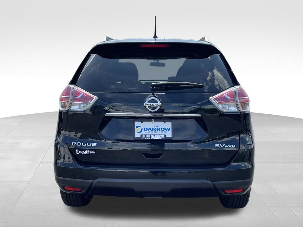Used 2015 Super Black Nissan SV image 7