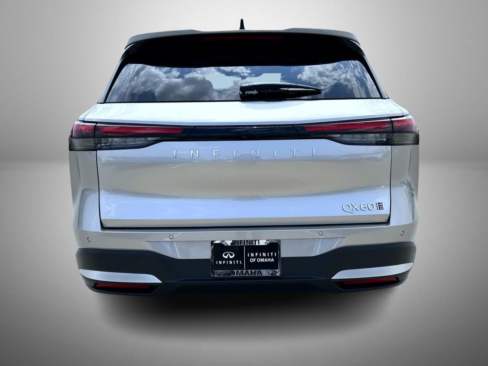 New 2027 WARM TITANIUM INFINITI Luxe AWD image 6