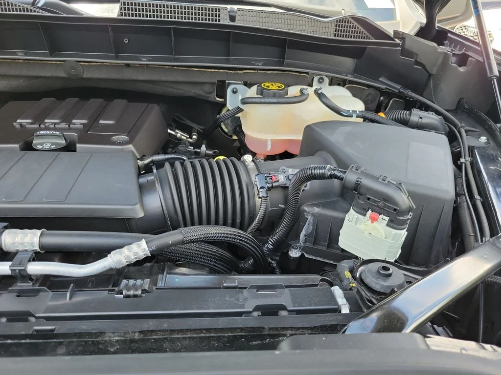 Used 2023 Black GMC Elevation image 40