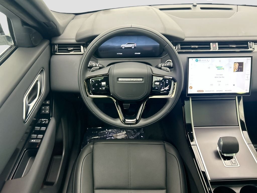 New 2026 Fuji White LAND ROVER Dynamic SE image 10