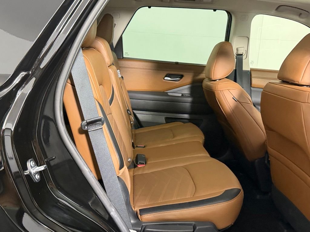 Certified Used 2025 Black Nissan Platinum image 31