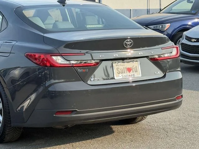 Used 2025  Toyota LE image 10