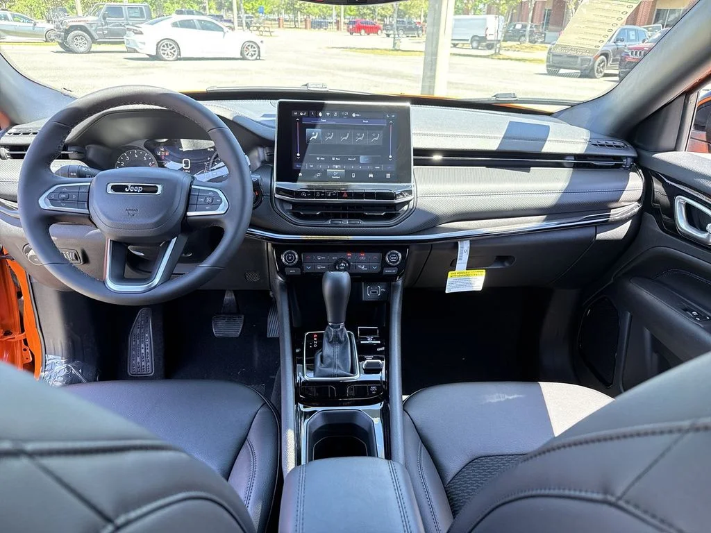 New 2026 Joose Exterior Paint Jeep Latitude image 23