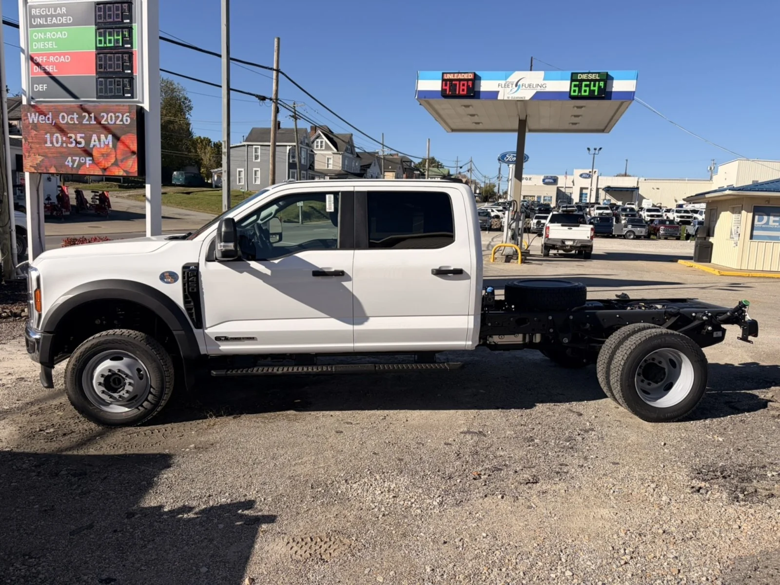 New 2027 Oxford White Ford XL image 4